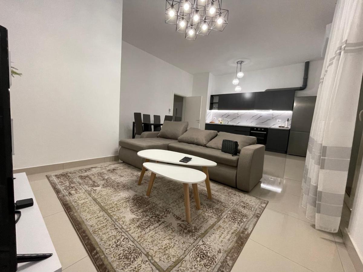 Westwood 2Bd Apartments Durrës Exterior foto